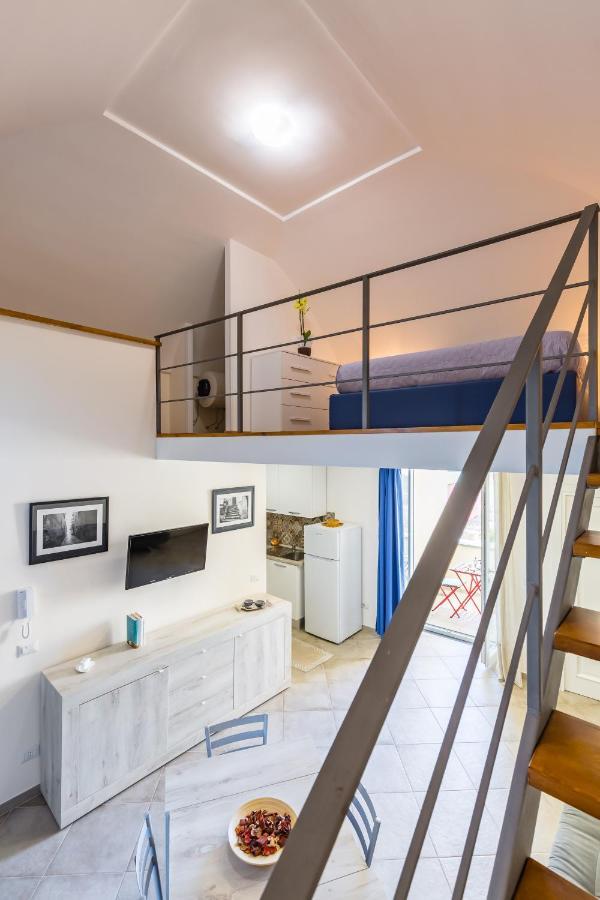 Il Vefio Apartment Procida Bagian luar foto