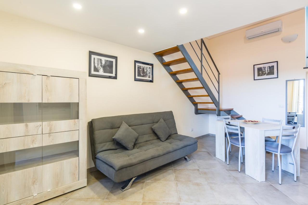 Il Vefio Apartment Procida Bagian luar foto