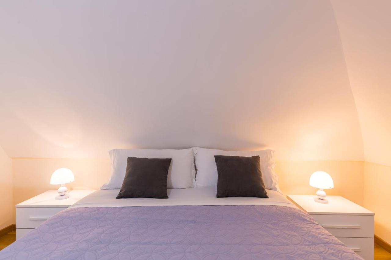 Il Vefio Apartment Procida Bagian luar foto