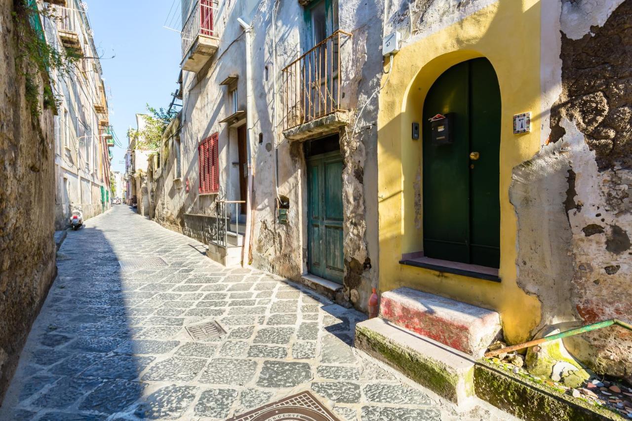 Il Vefio Apartment Procida Bagian luar foto